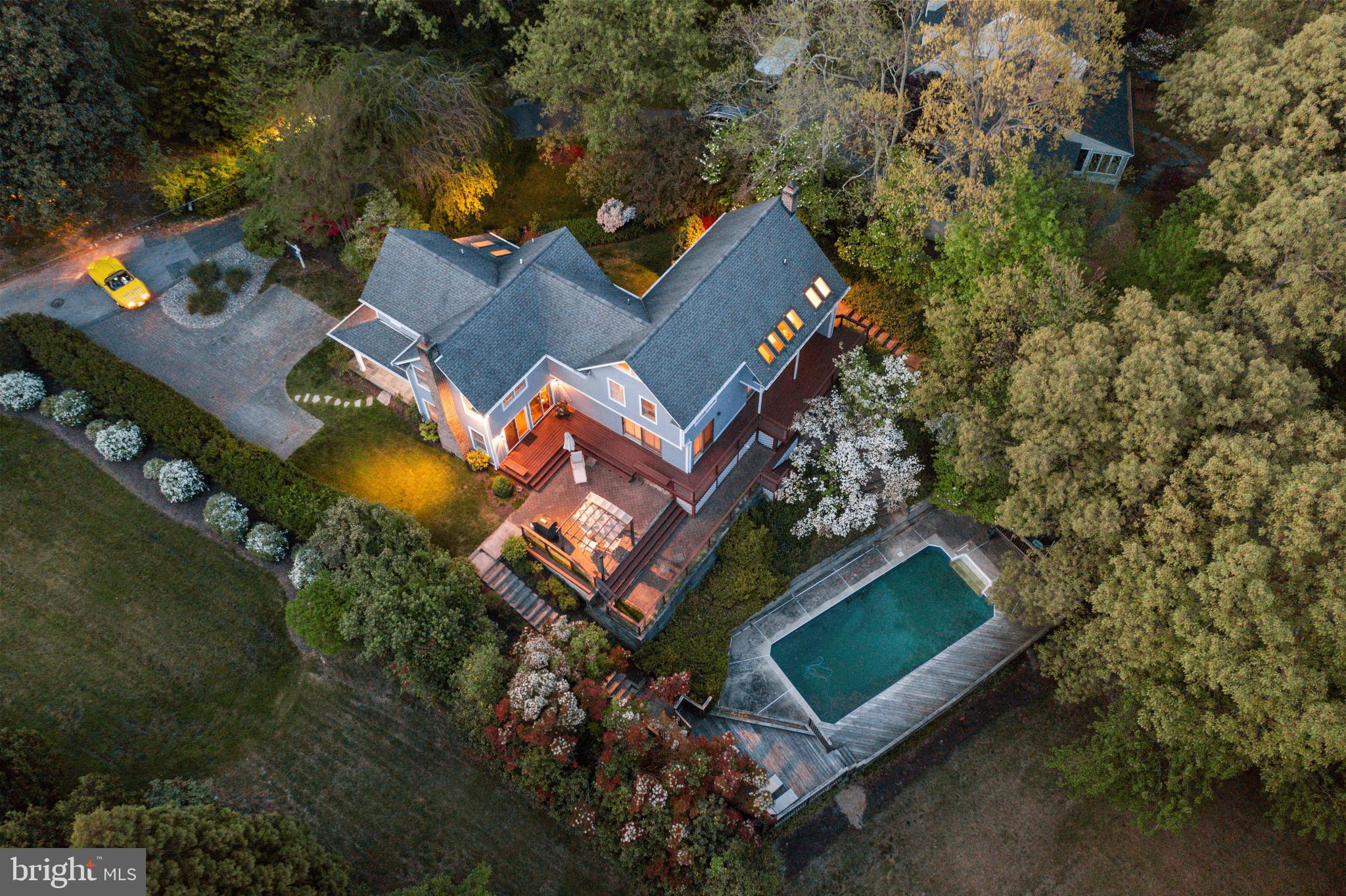 216 Springdale Ave
