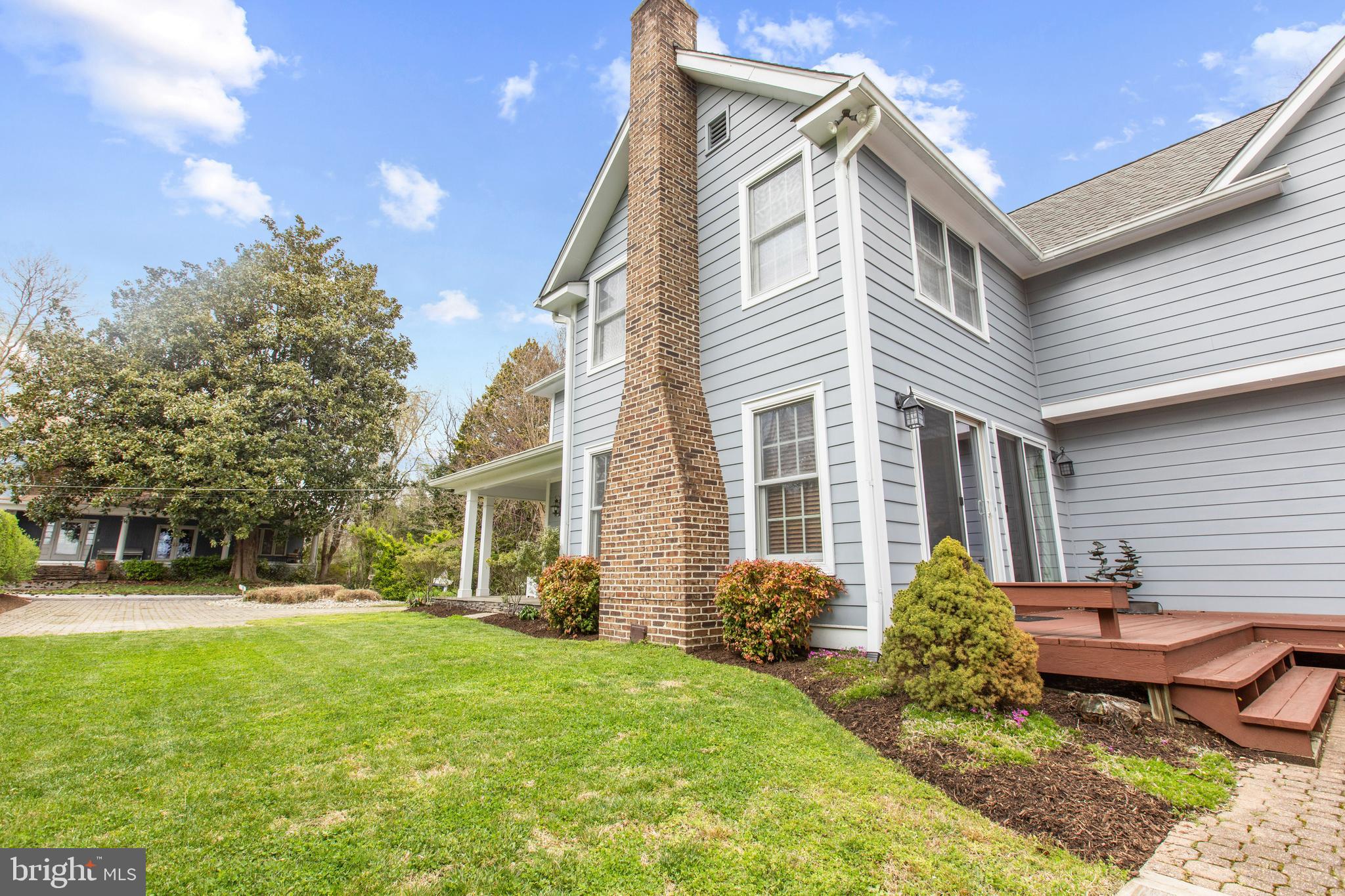 216 Springdale Ave