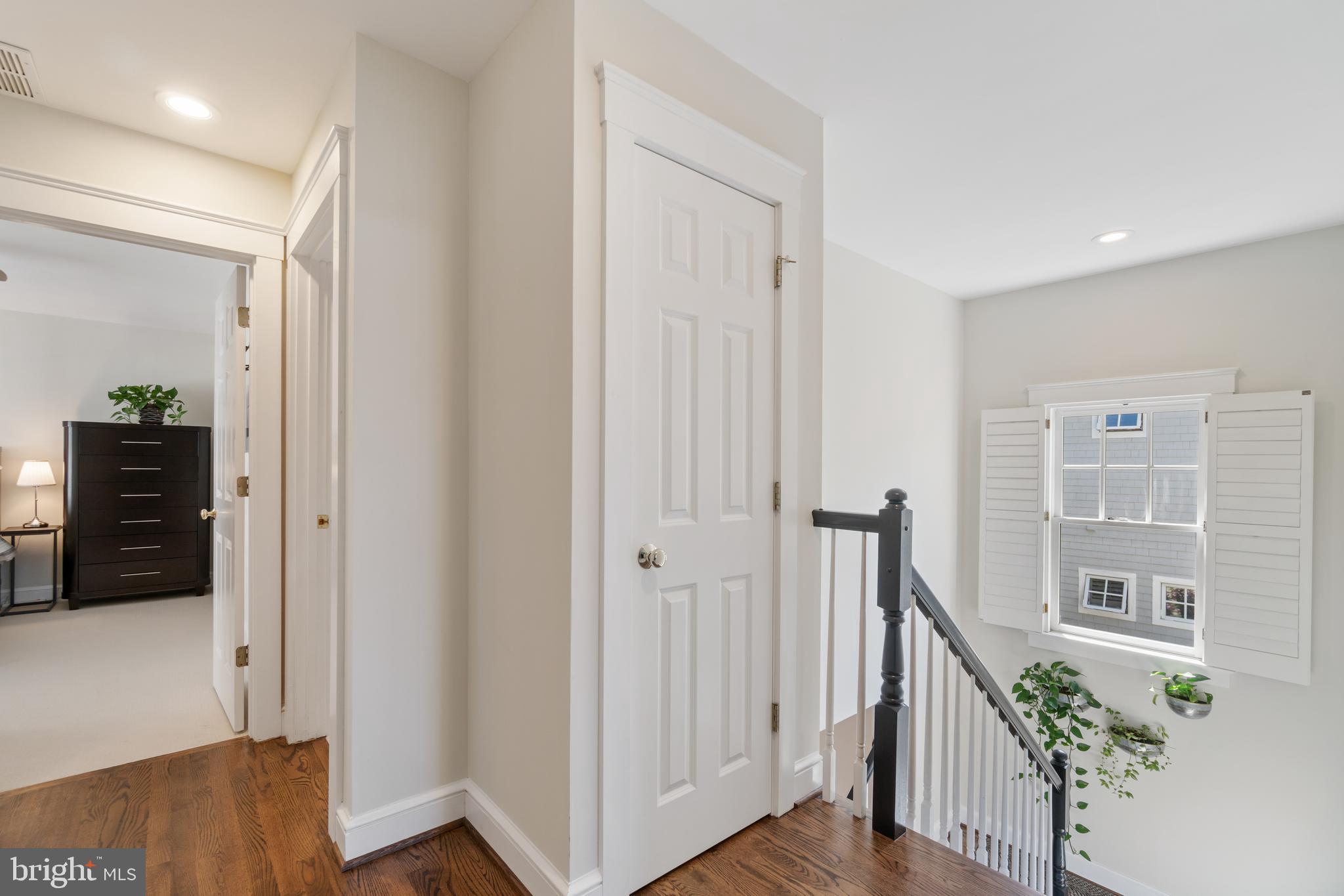 1113 Mitchell St