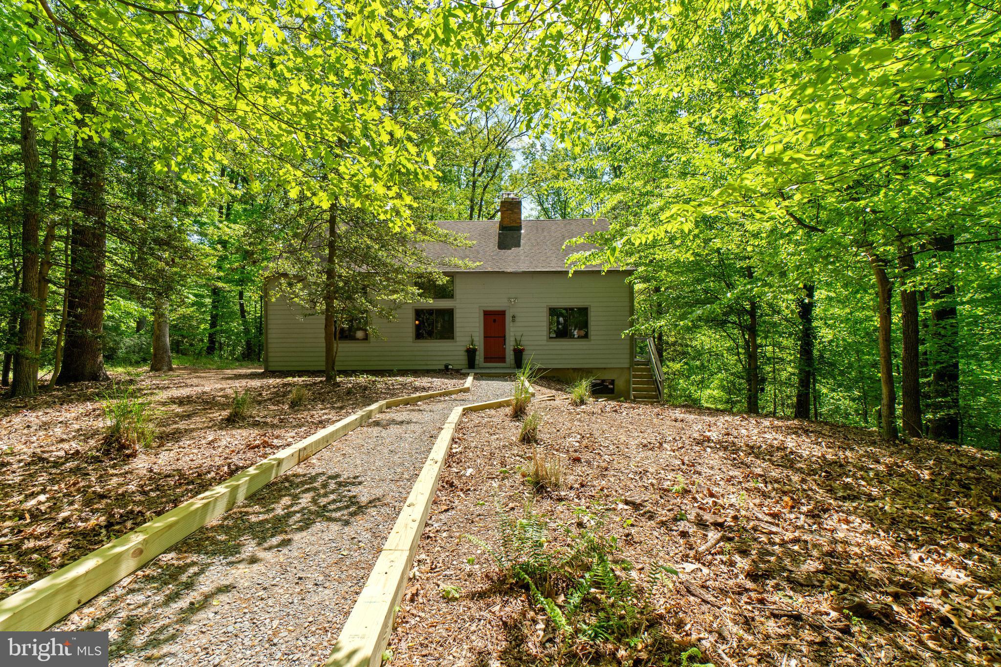 553 Thimble Shoals Ct