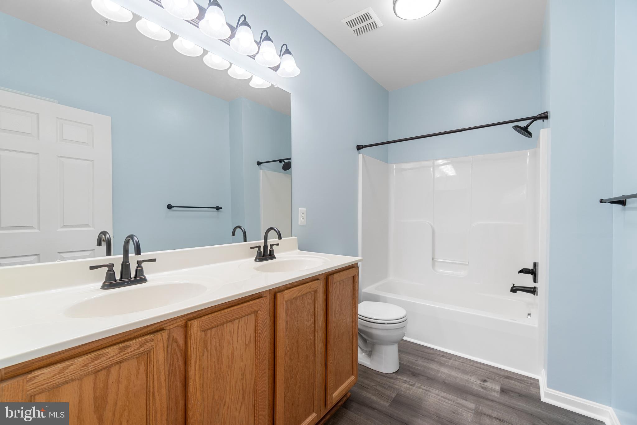 2604 Chapel Lake Dr #311