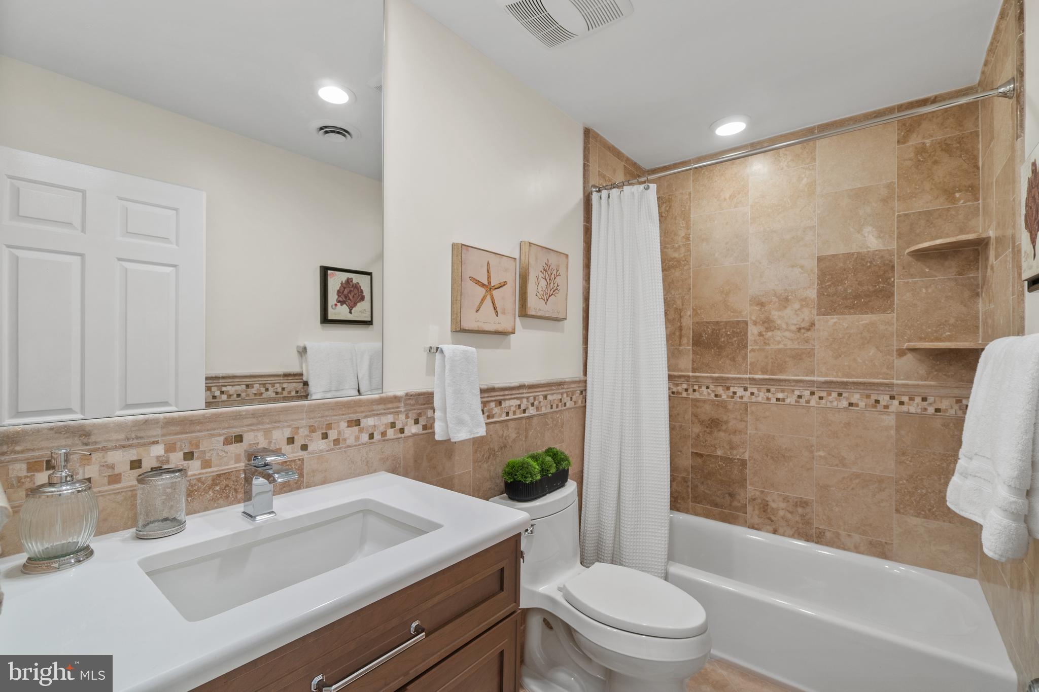 338 Redwood Grove Ct