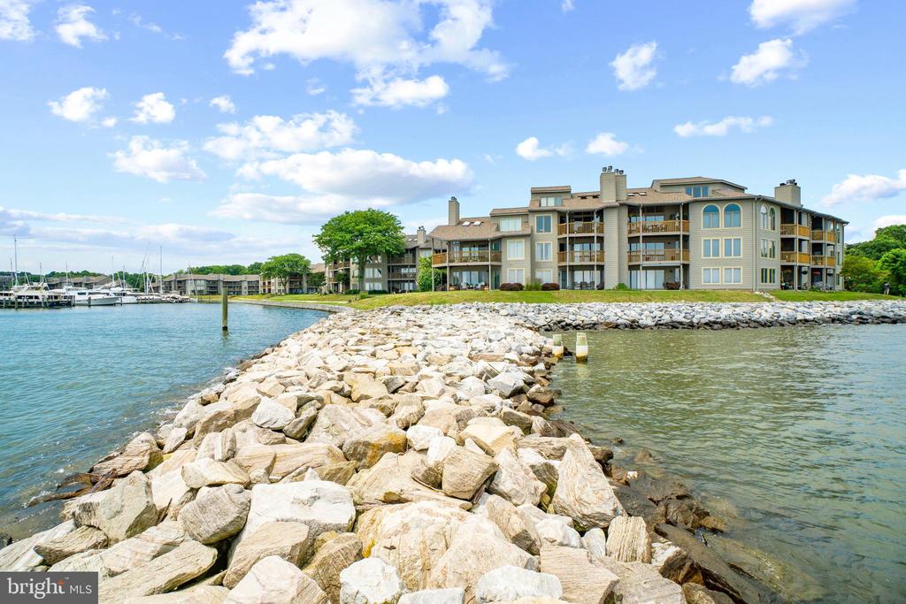 2026 Quay Village Ct #T-1