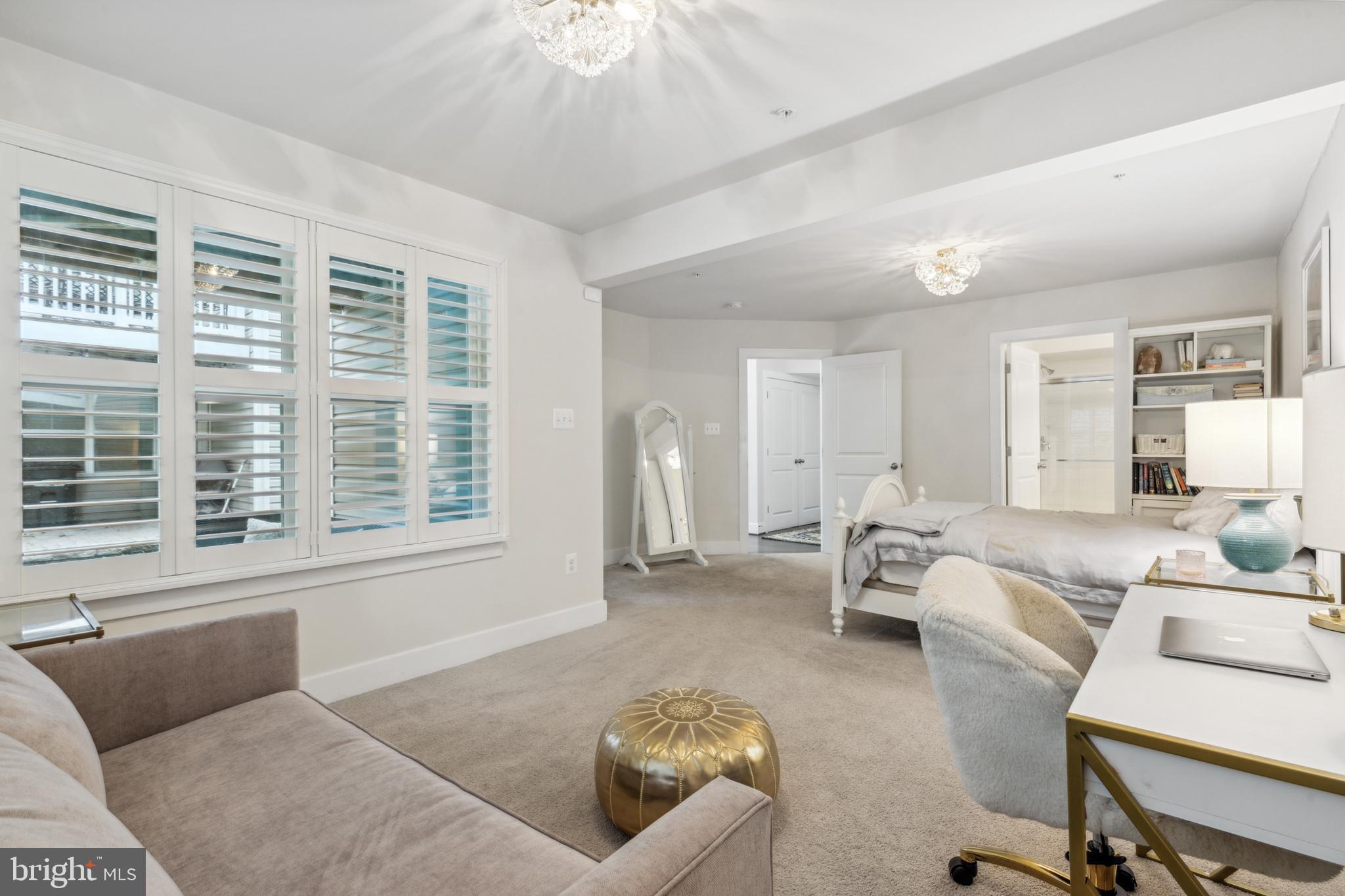 87 Shadbush Way