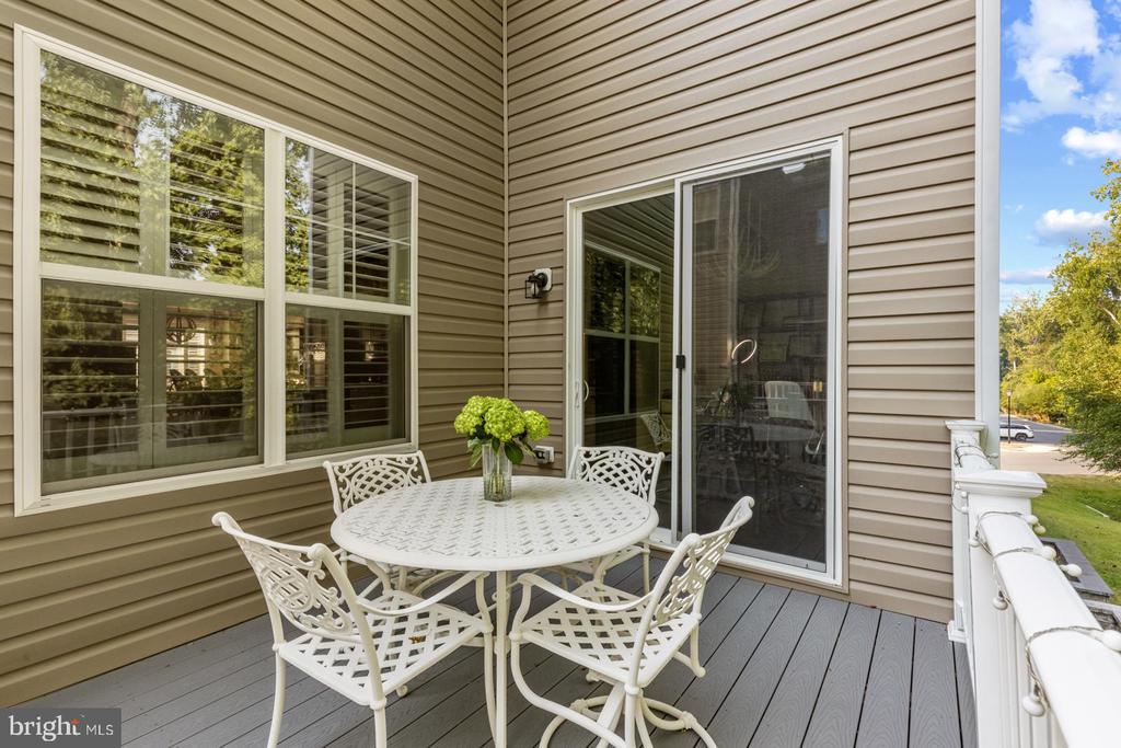 87 Shadbush Way