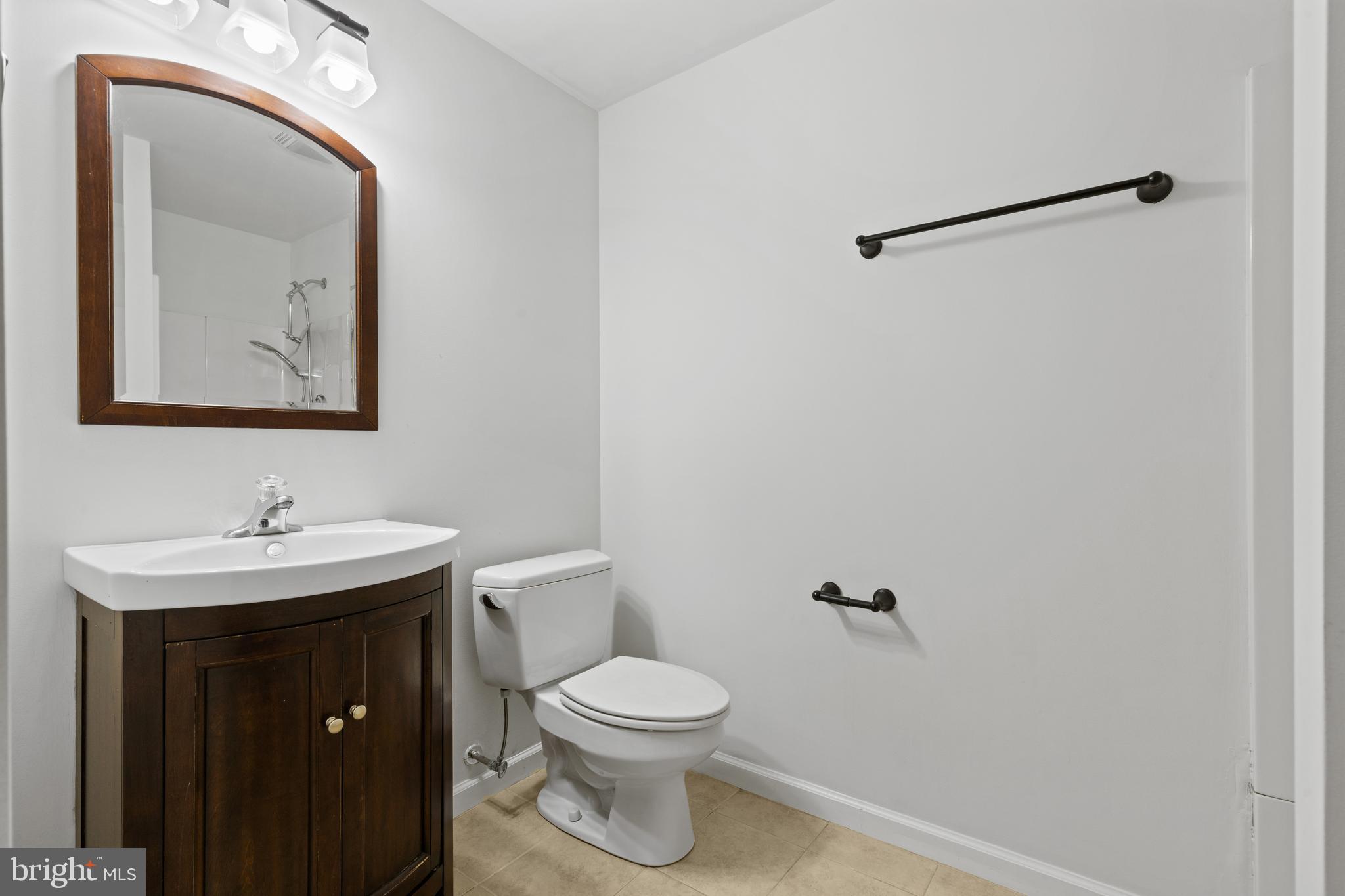 136 Lillian Ave