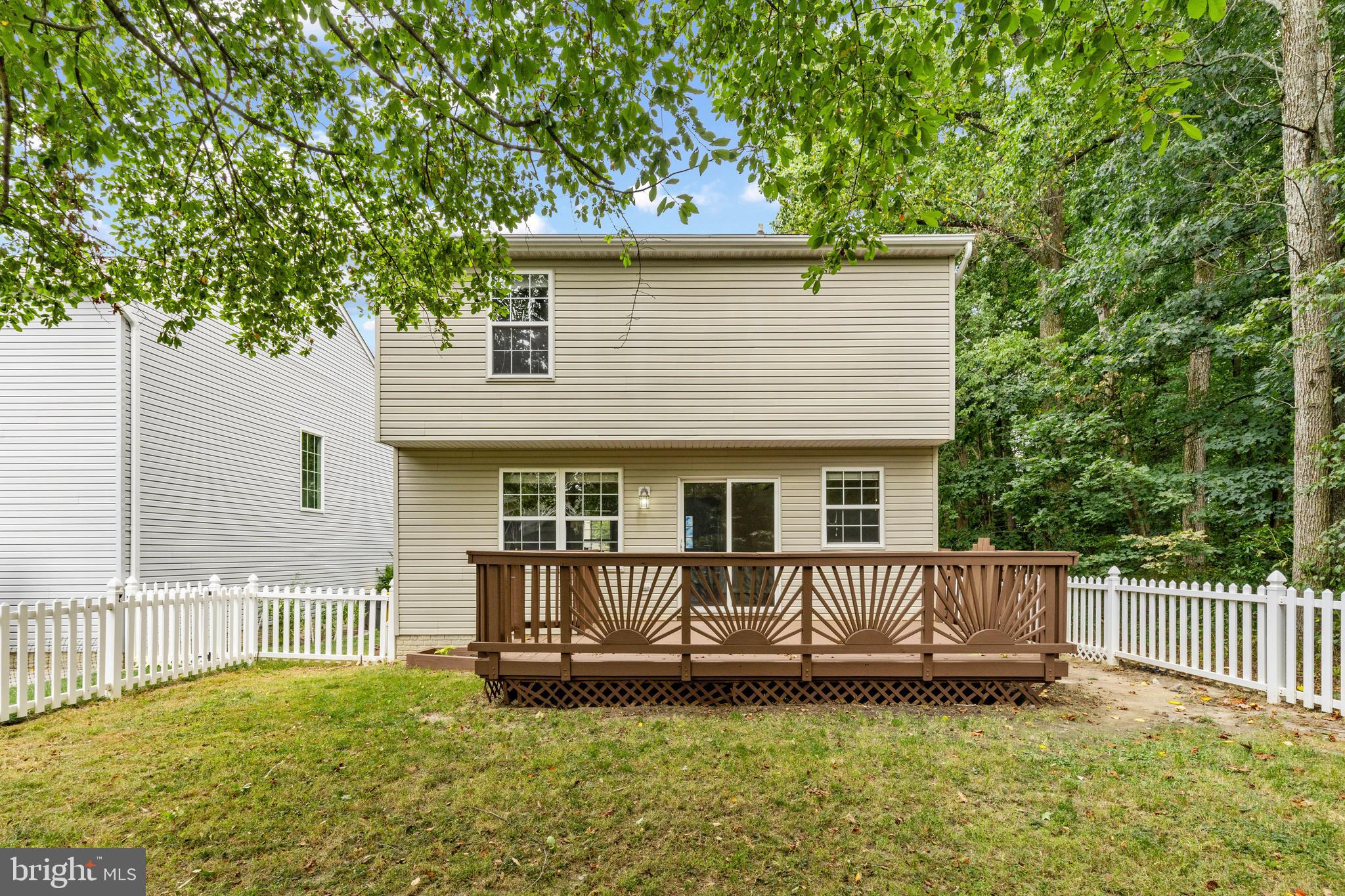 136 Lillian Ave