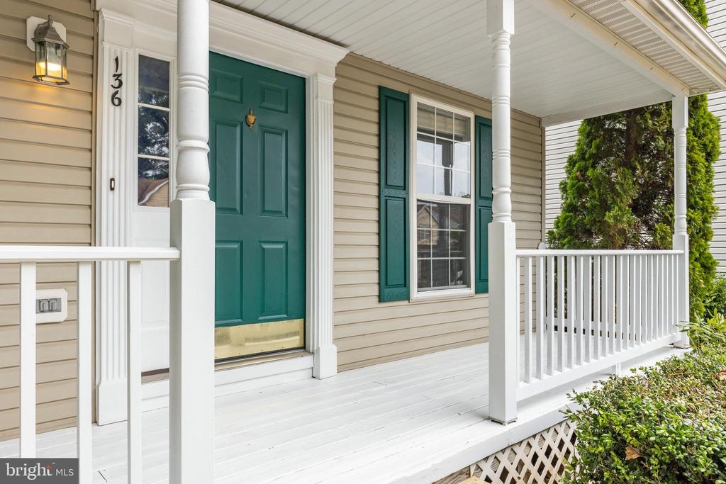 136 Lillian Ave