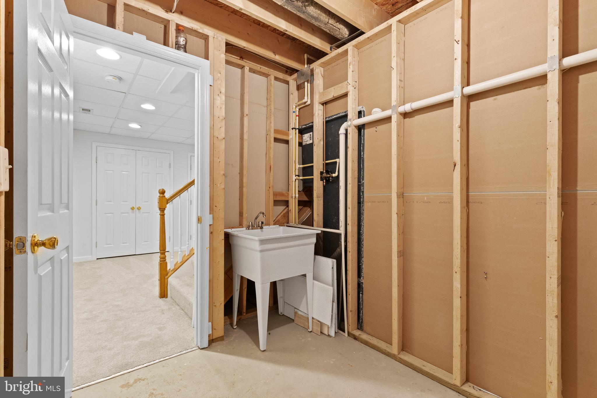 136 Lillian Ave