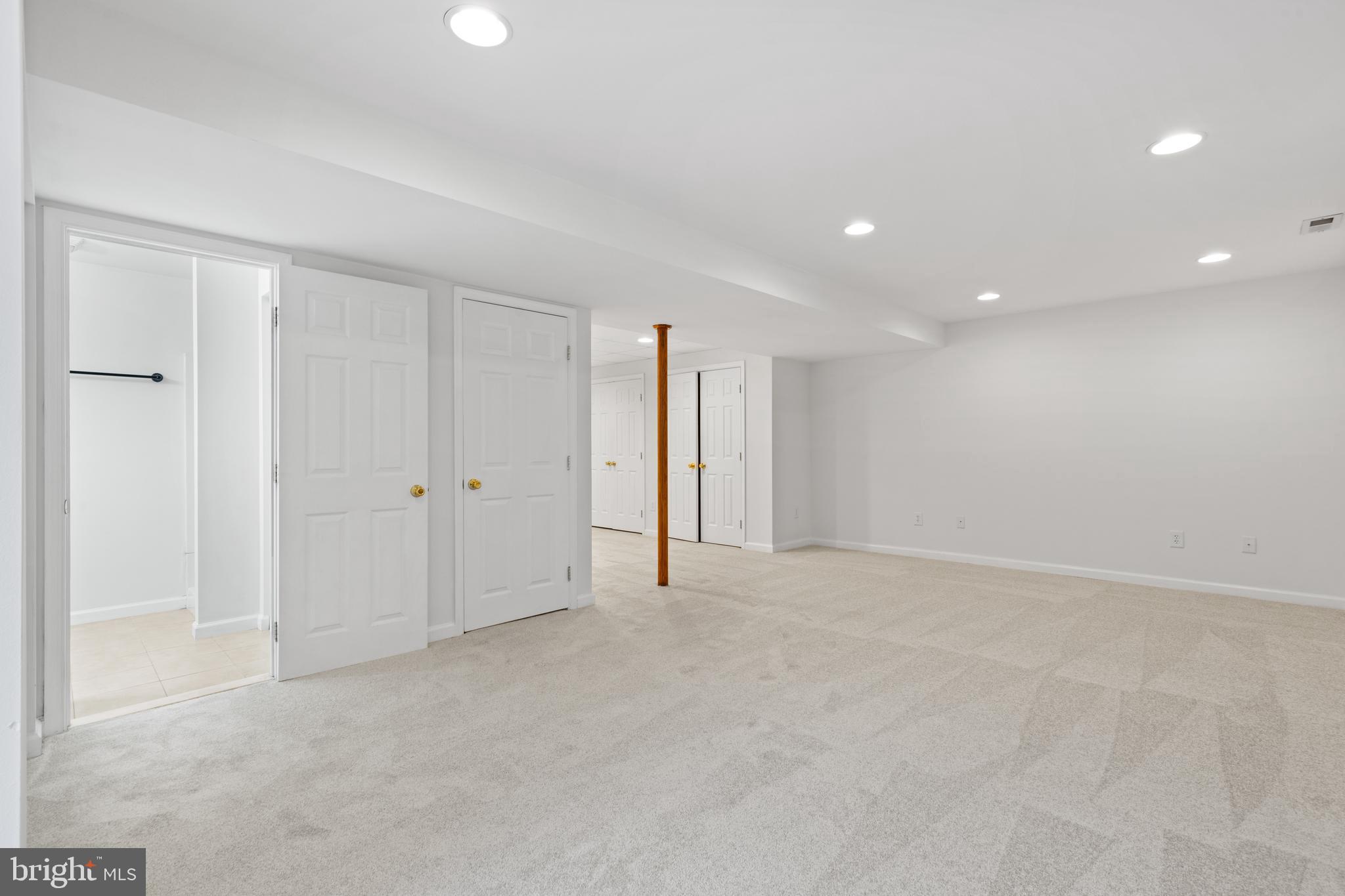136 Lillian Ave