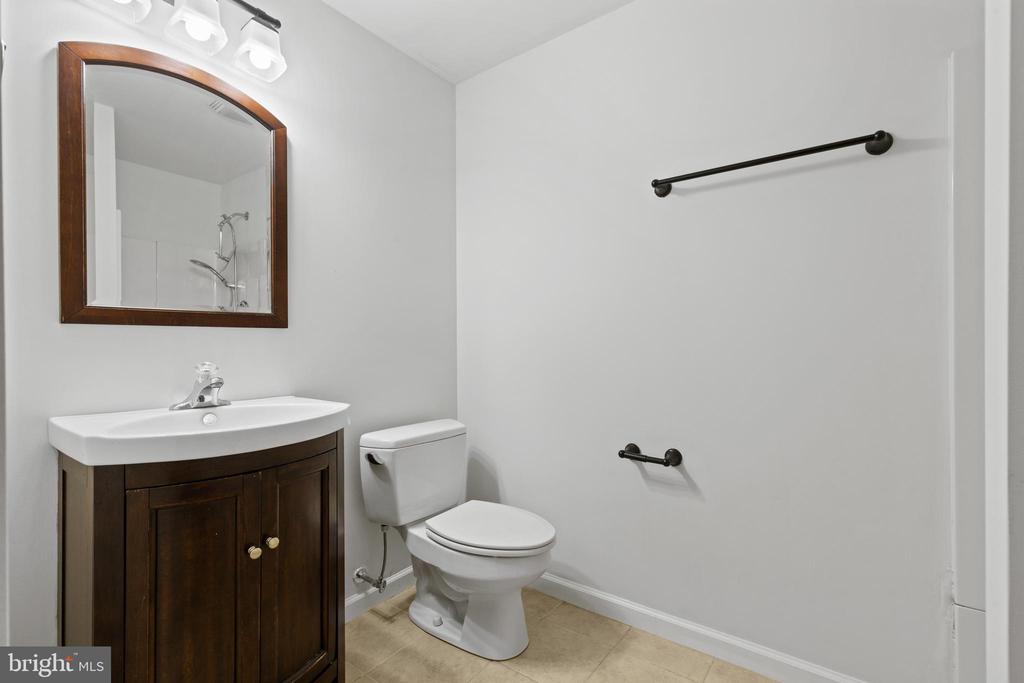 136 Lillian Ave