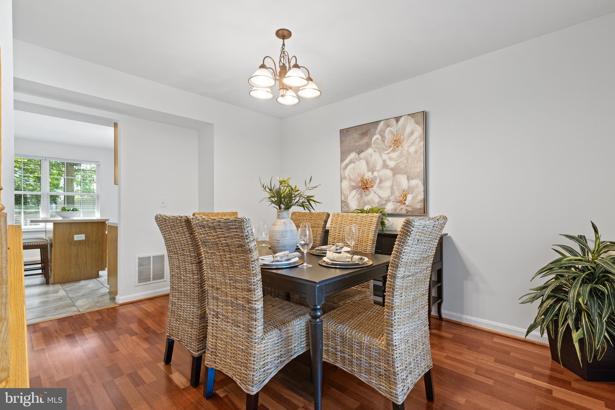 136 Lillian Ave