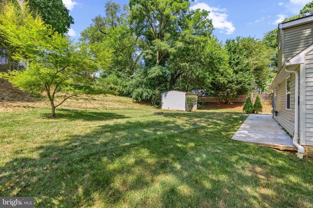 832 Clifton Ave