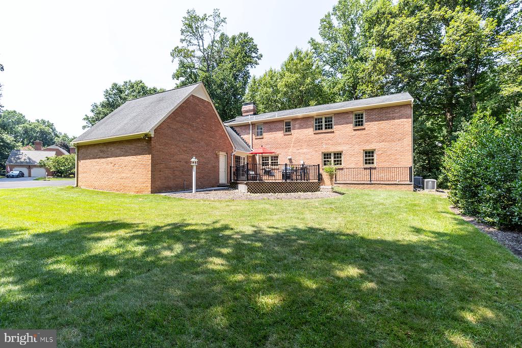 17 Belleview Dr