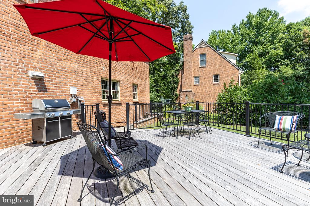 17 Belleview Dr