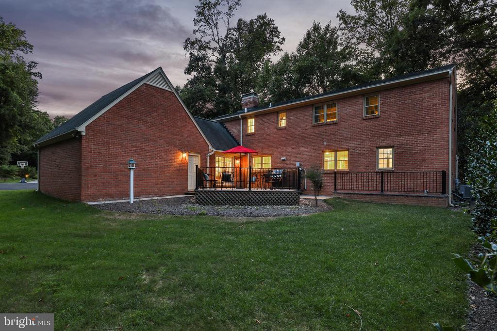 17 Belleview Dr
