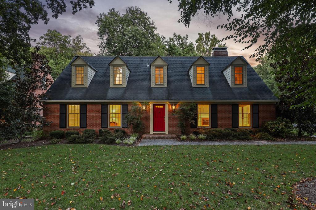 17 Belleview Dr