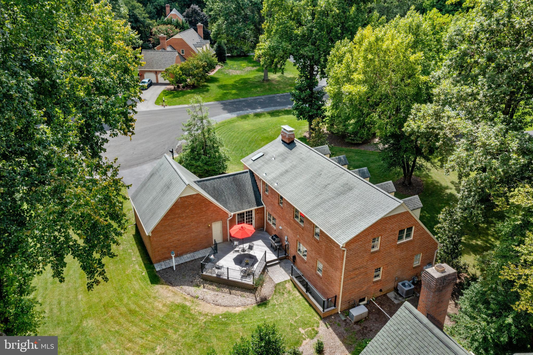 17 Belleview Dr