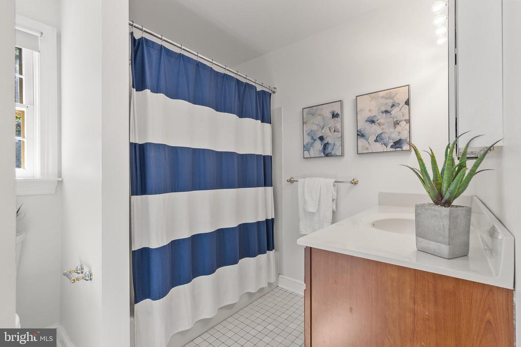 17 Belleview Dr
