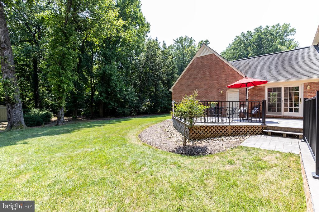 17 Belleview Dr