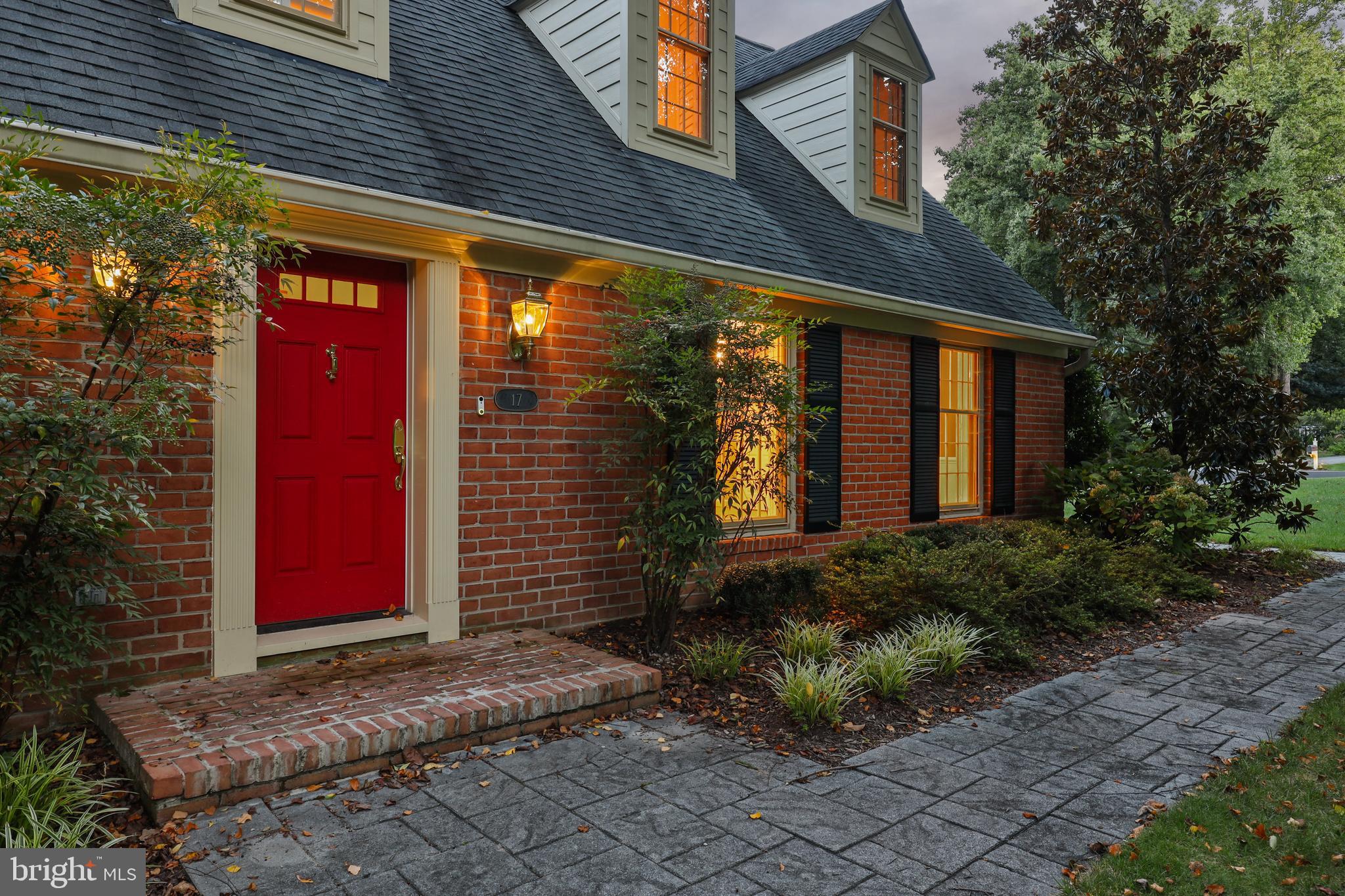 17 Belleview Dr