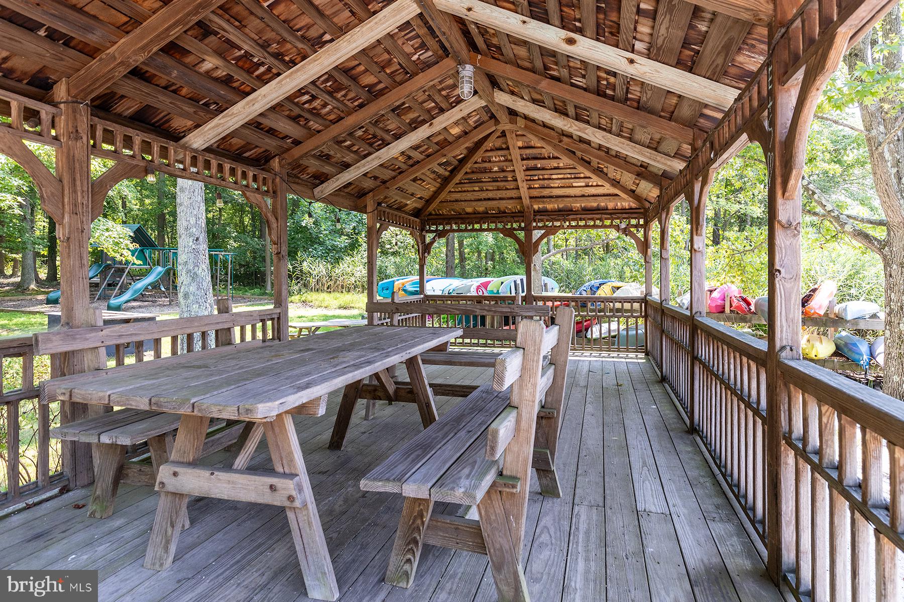 17 Belleview Dr