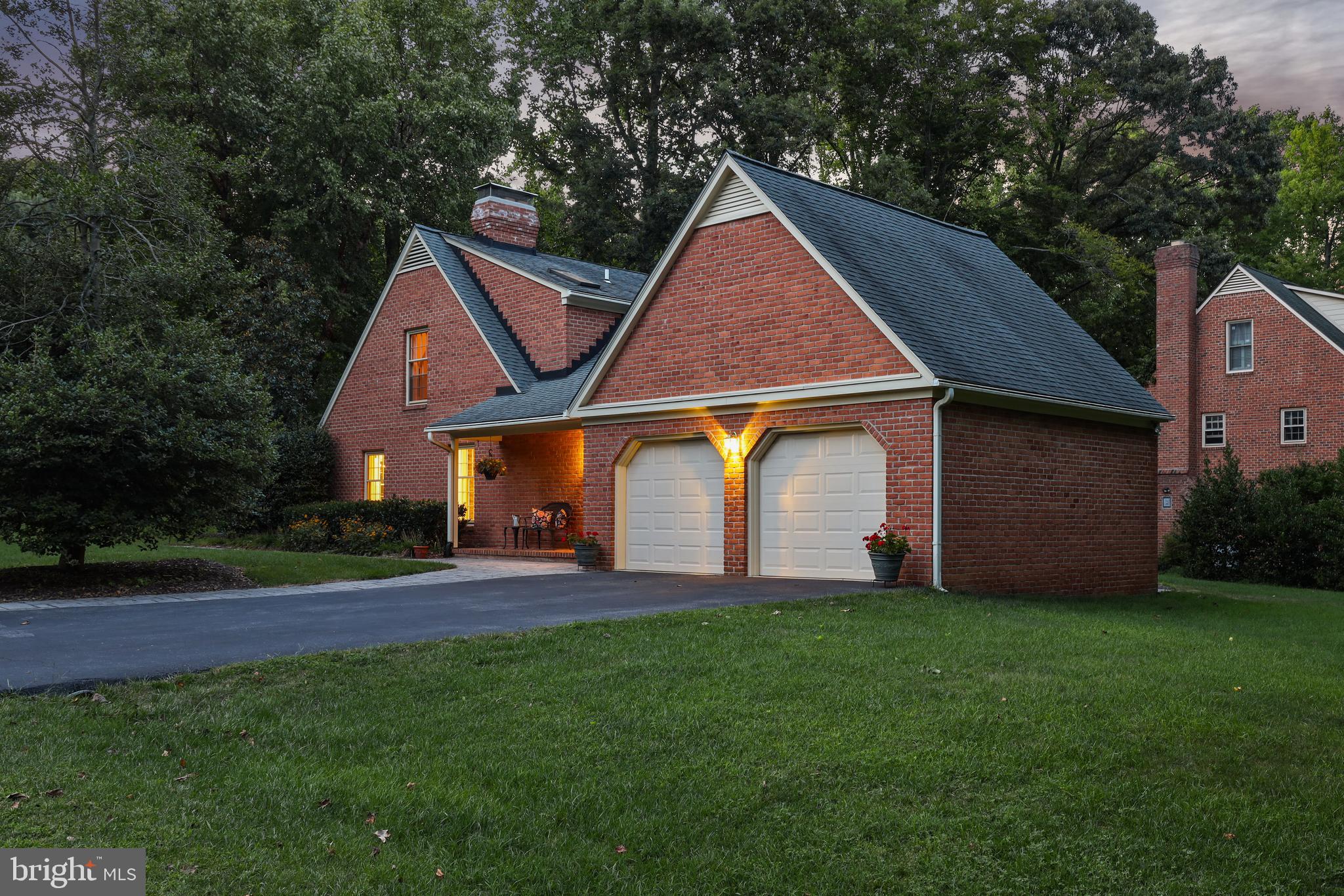17 Belleview Dr
