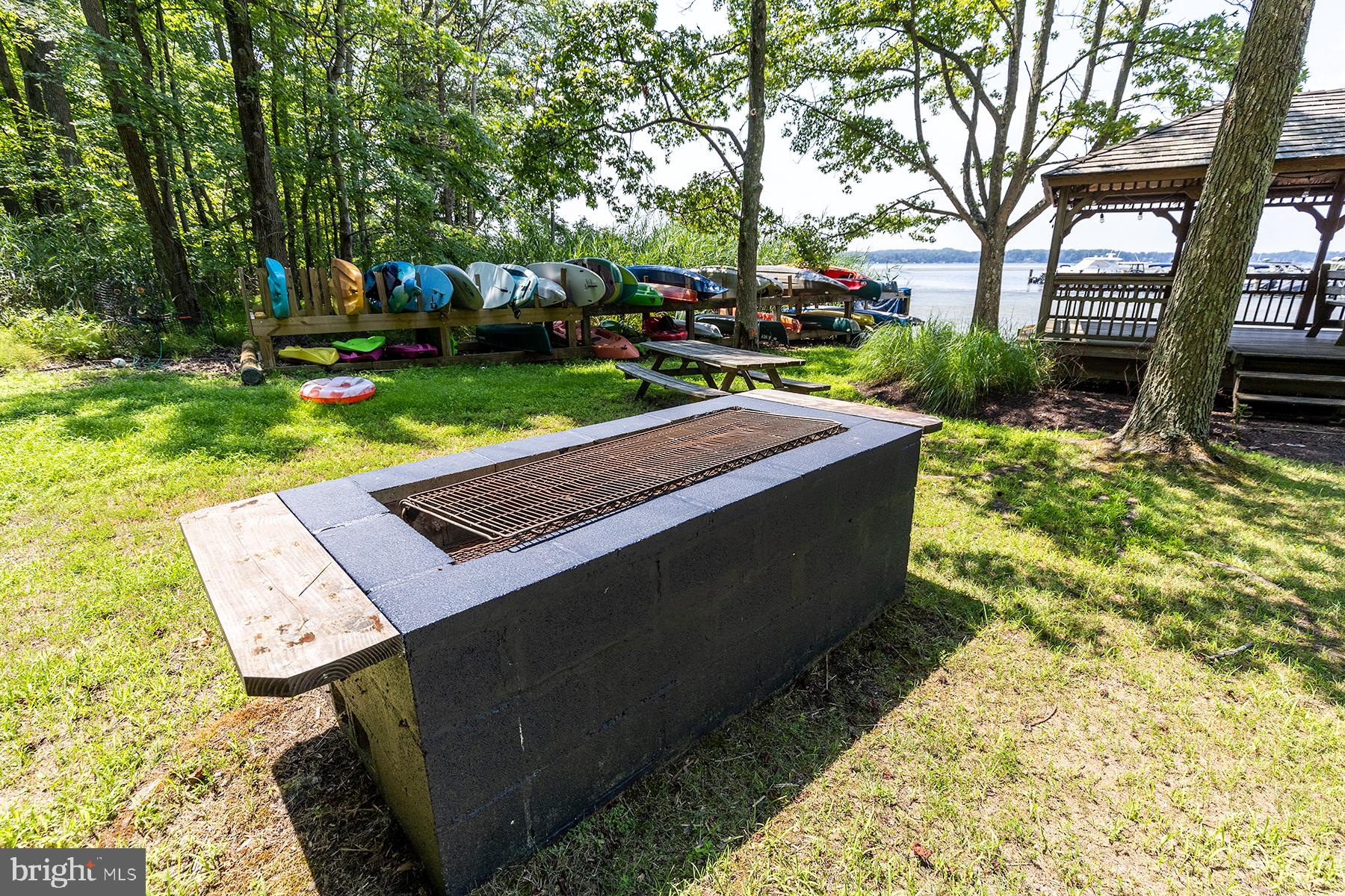17 Belleview Dr