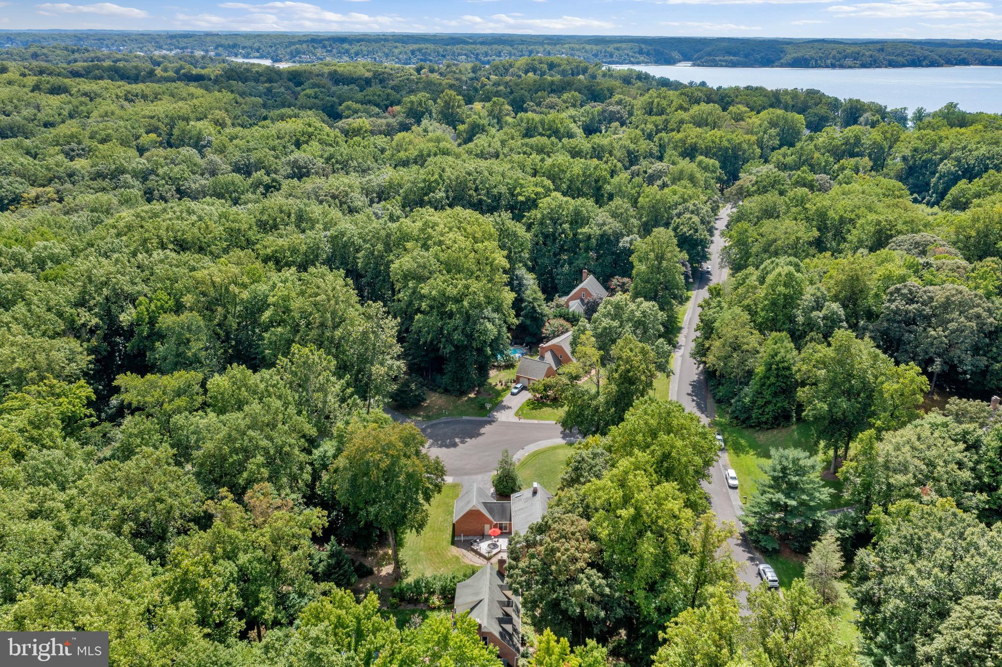 17 Belleview Dr
