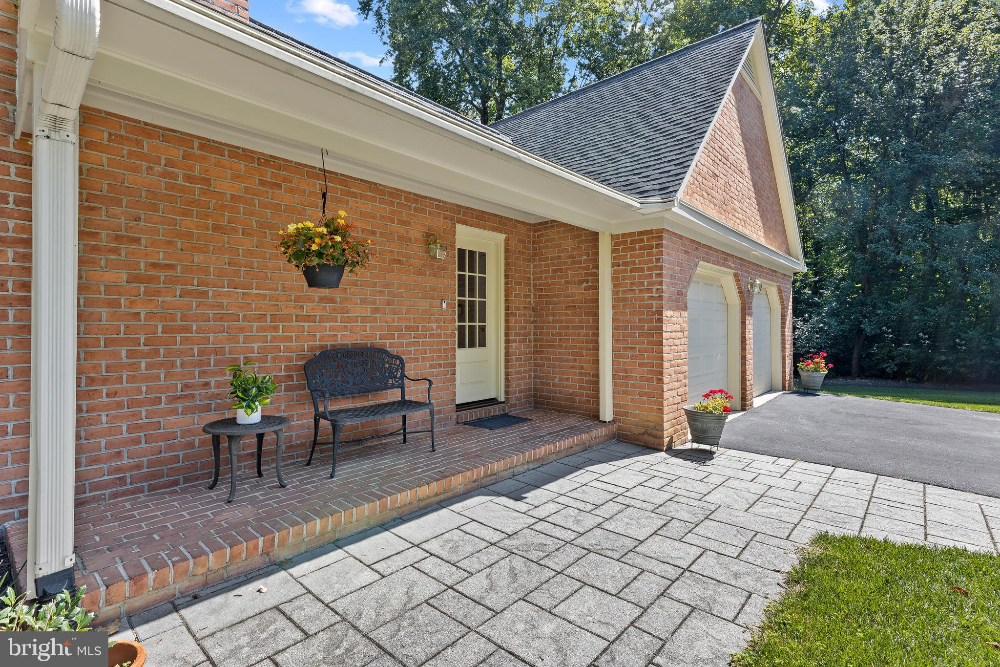 17 Belleview Dr