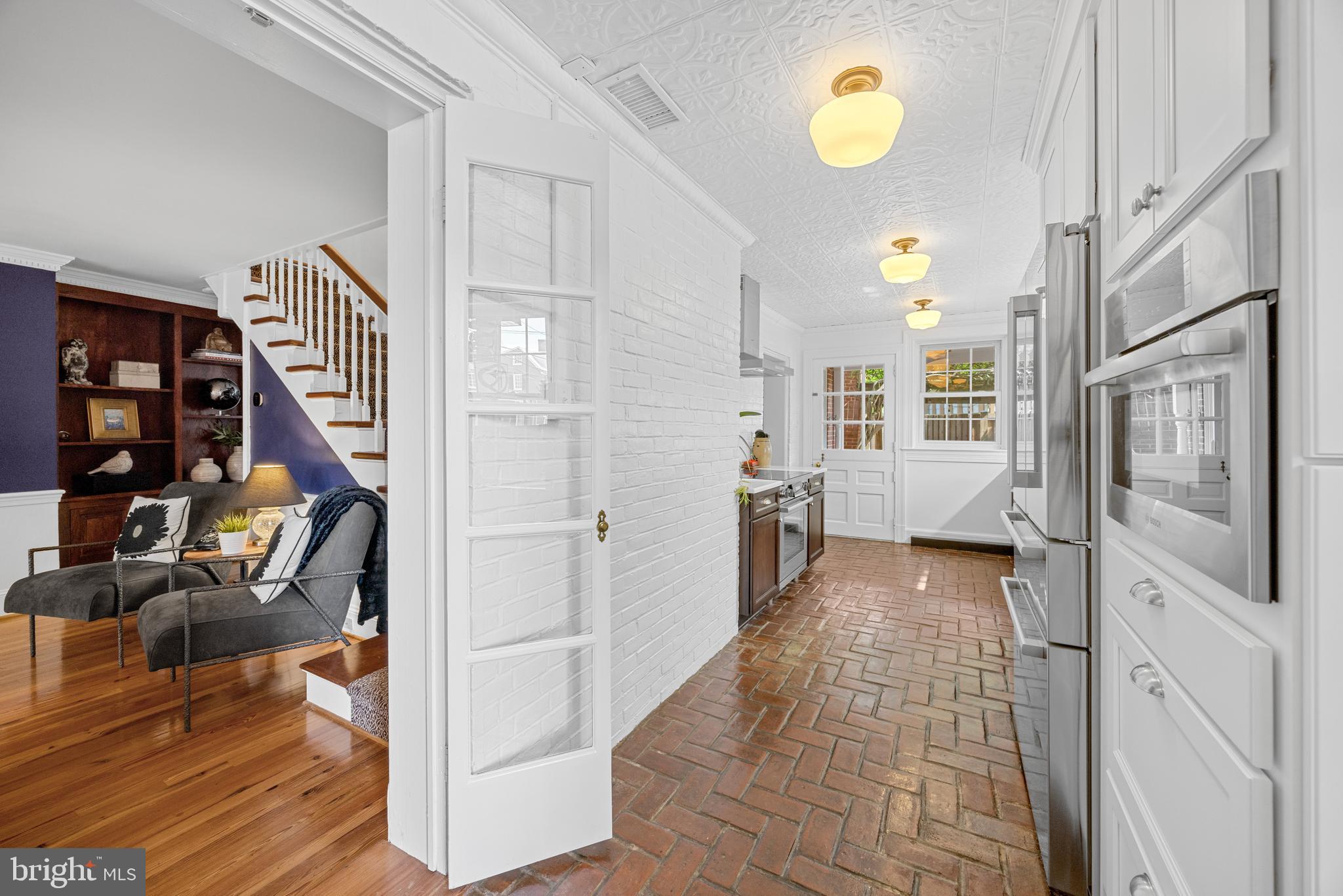 166 Duke Of Gloucester St