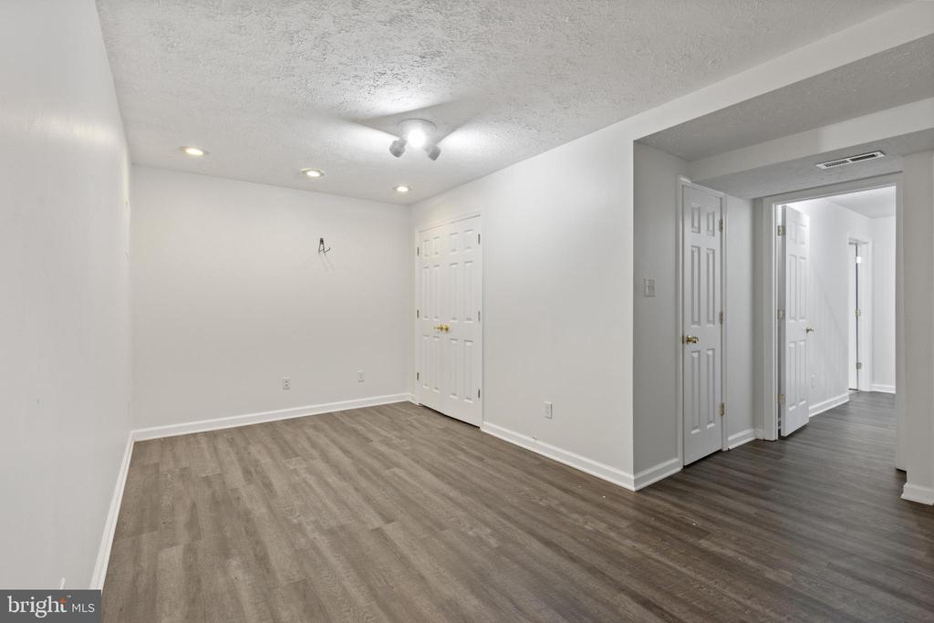 7788 Gabriel Garth Ct