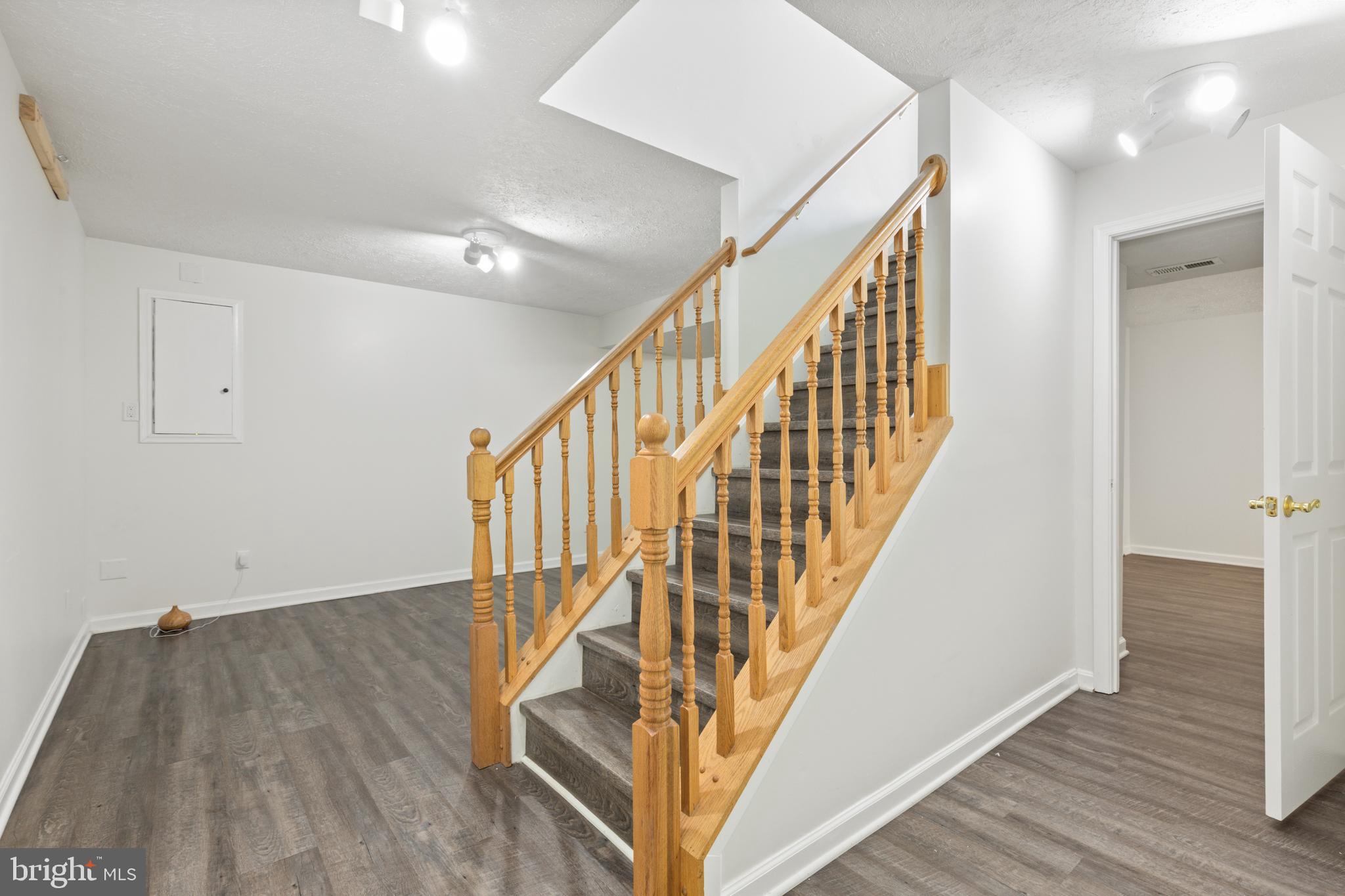 7788 Gabriel Garth Ct