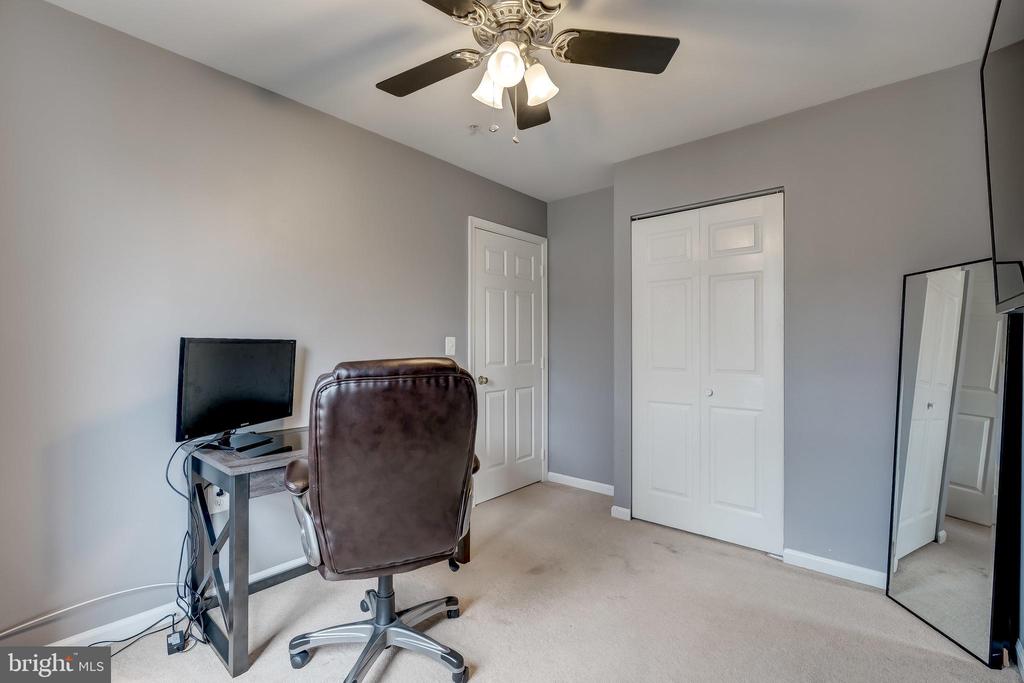 1102 CRANSTON CT