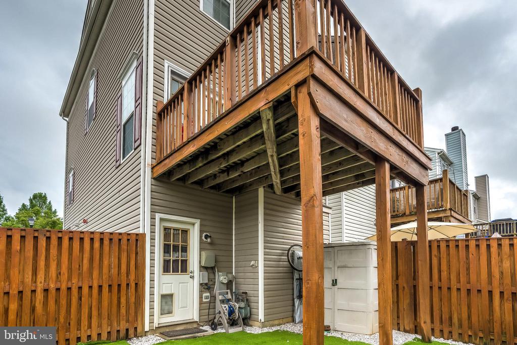 1102 CRANSTON CT