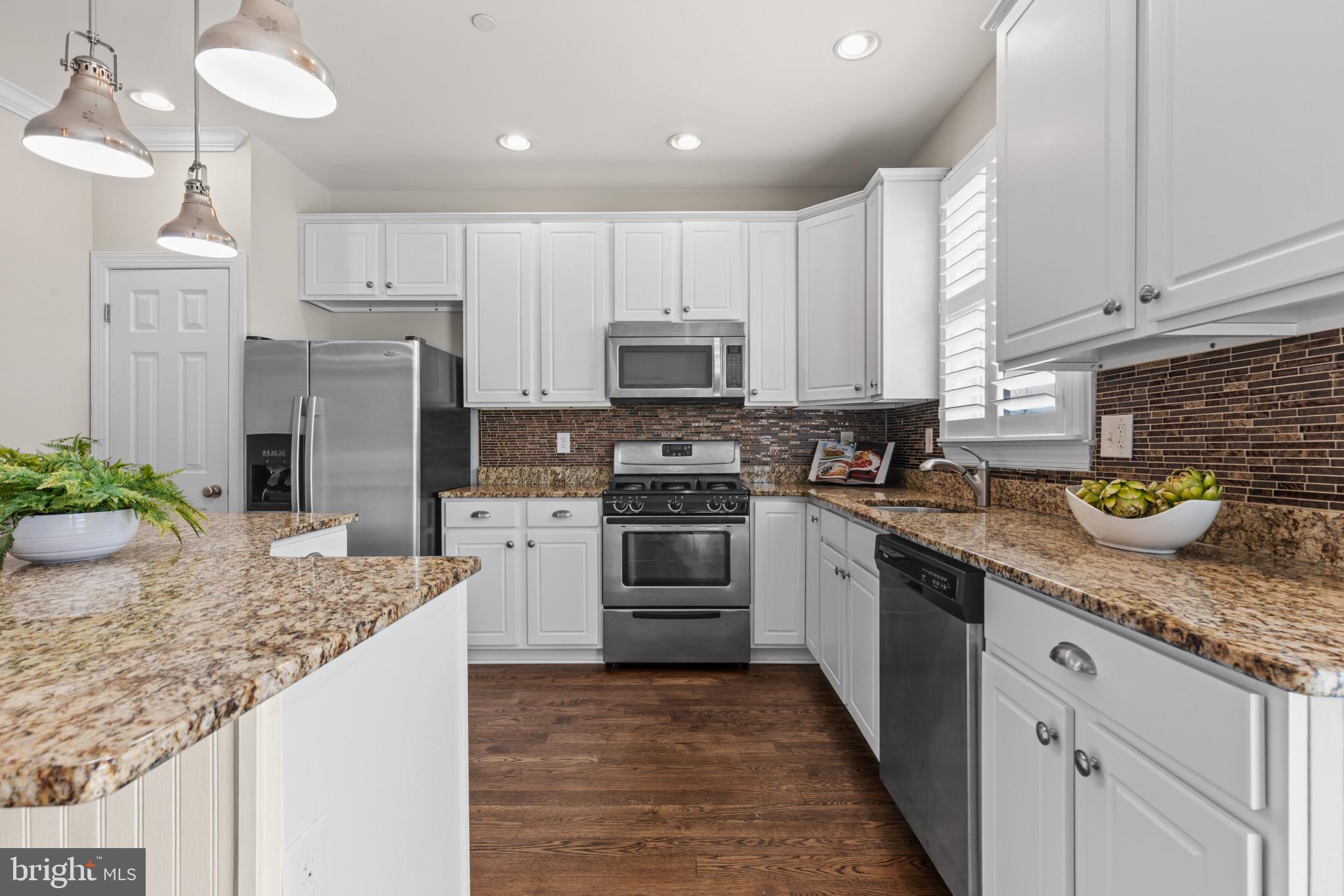 112 Carraway Ln