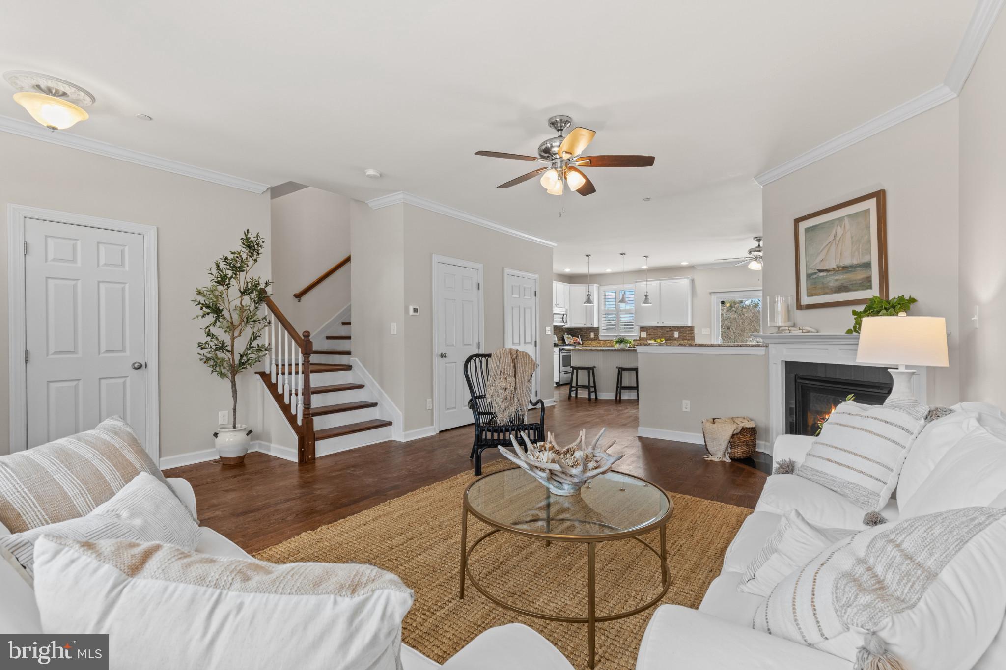 112 Carraway Ln