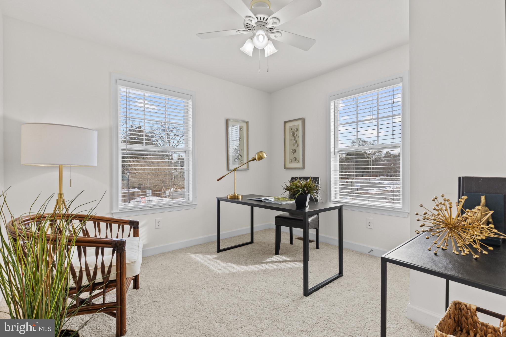112 Carraway Ln