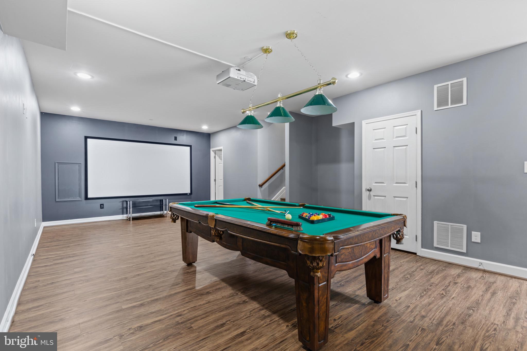 112 Carraway Ln