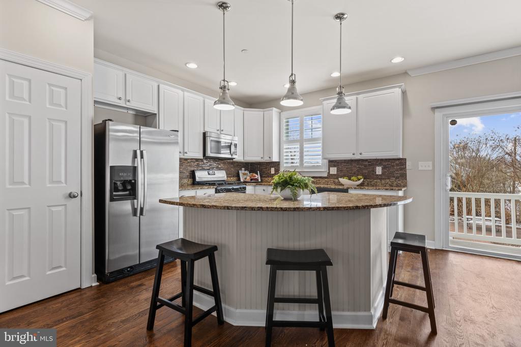 112 Carraway Ln