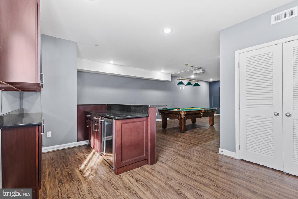 112 Carraway Ln