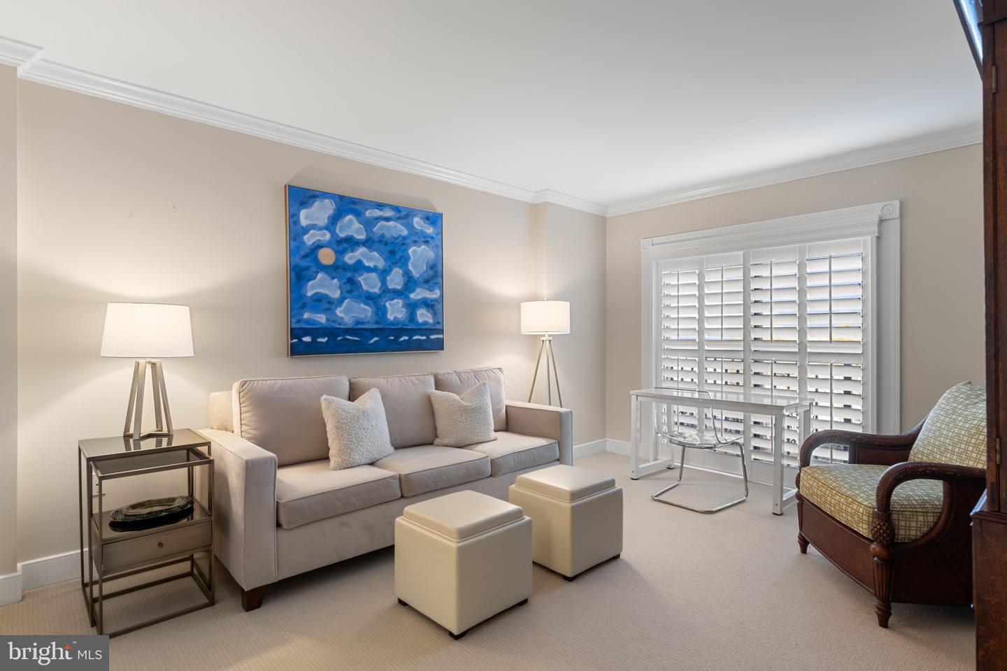5 Park Pl #607