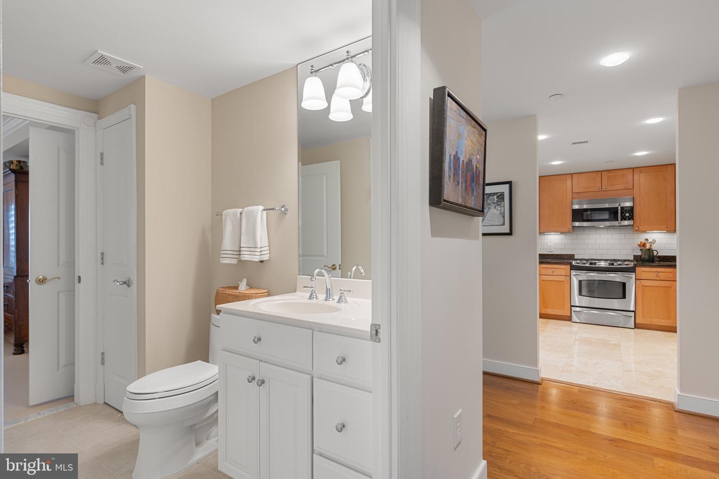 5 Park Pl #607