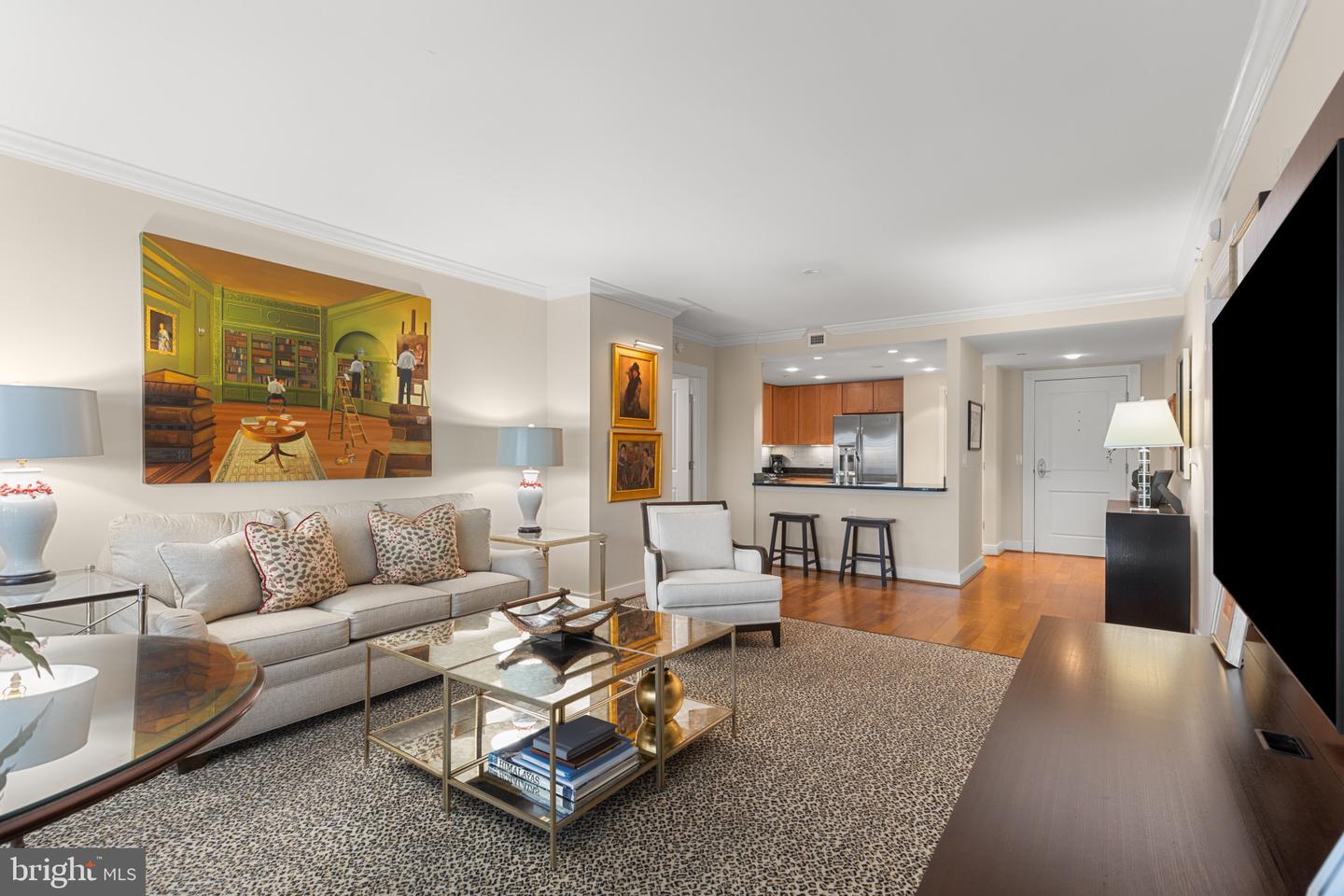 5 Park Pl #607