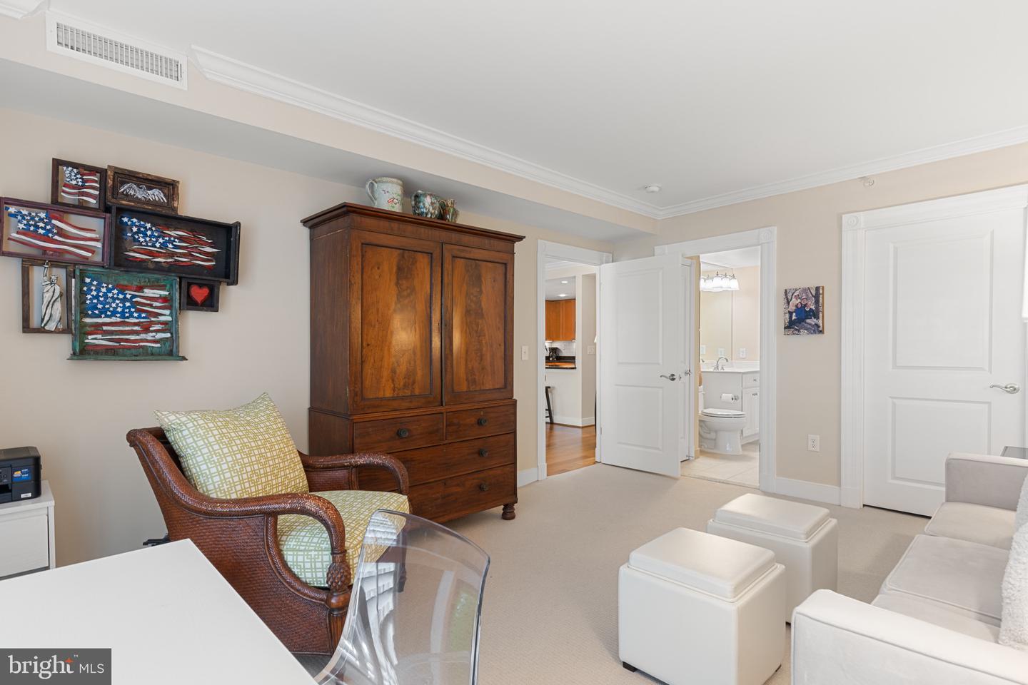 5 Park Pl #607