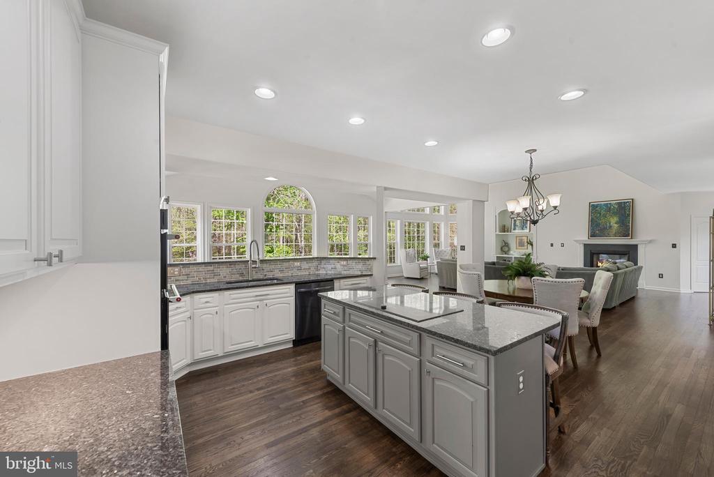 605 Lavender Ct