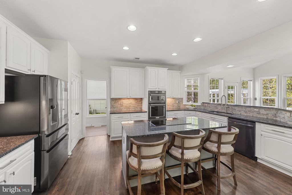 605 Lavender Ct