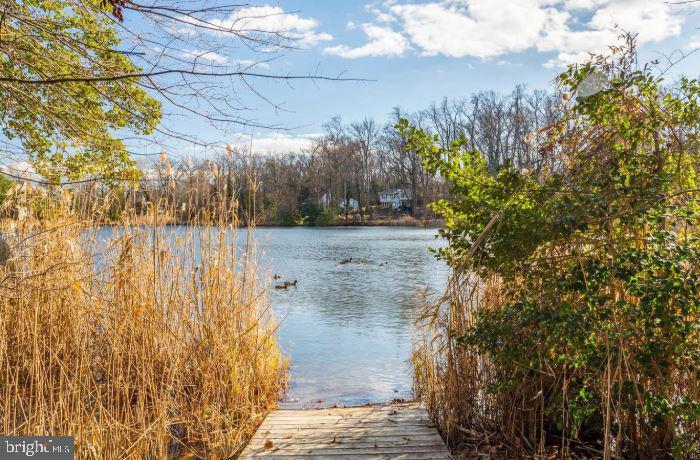 1127 Lake Heron Dr #3b