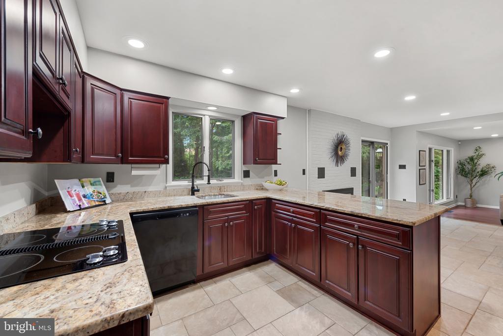 602 Sweet Brush Ct