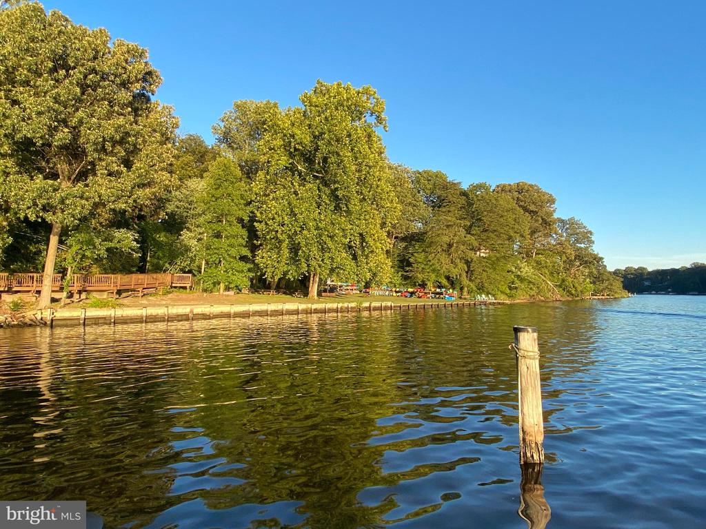 74 RIVERSIDE DR
